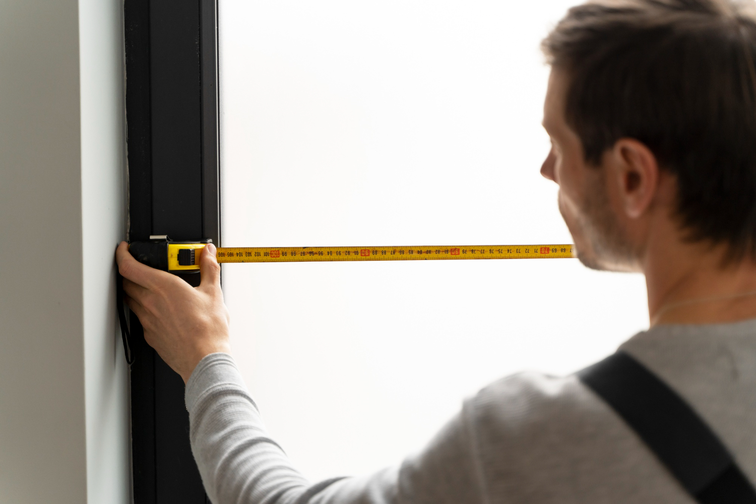 Rilievo misure gratuito: soluzioni personalizzate per porte e finestre a Figline e Incisa Valdarno Rilievo Misure Gratuito
